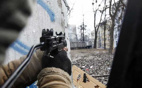 Оружие майдановцев или чем воюют площадники с полицией Украины
