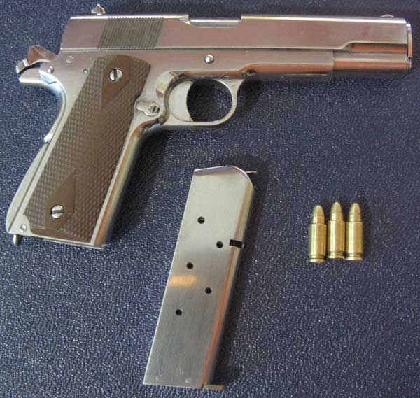 Пистолет с пулями 3 мм