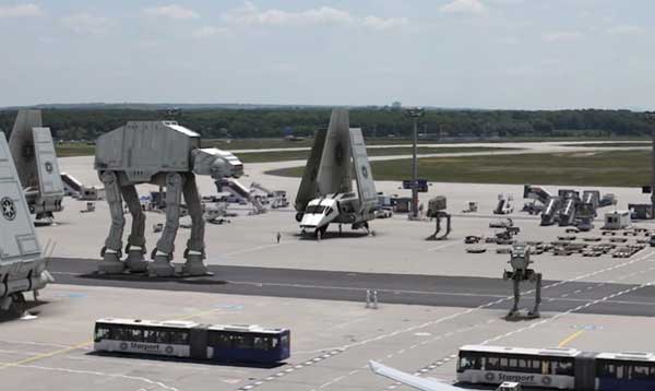 Военное подразделение империи в аэропорту Франкфурта. Утечка кадров фильма "Звёздные войны Эпизод VII"