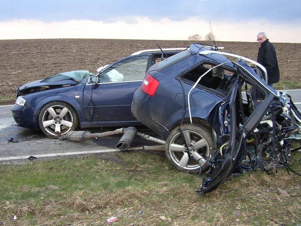 audi rs6 crash