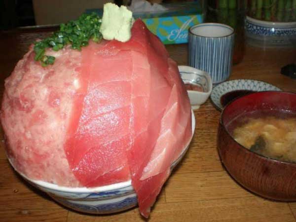 Гигантские порции в японских едальнях