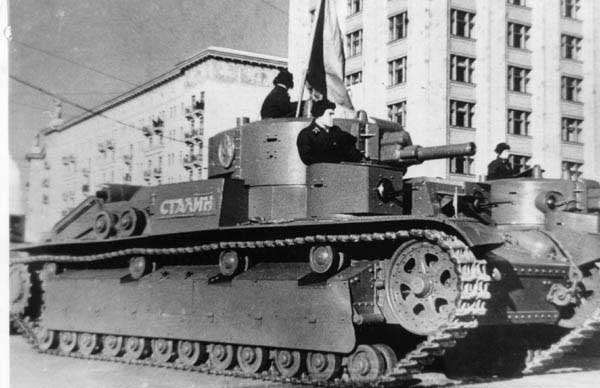 Один советский танк устроил приличный погром фашистким войскам в оккупированном Минске